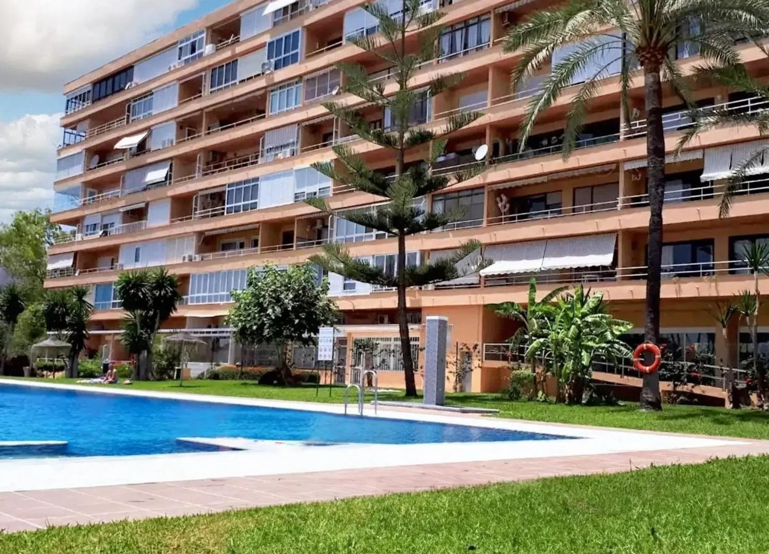 Comfortable Studio In Torremolinos With Shared Pool - 40 Sqm Apartment