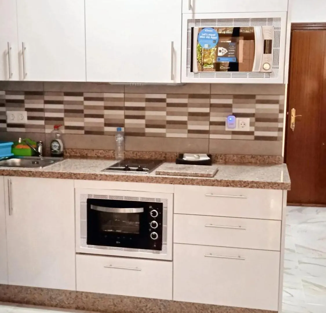 Comfortable Studio In Torremolinos With Shared Pool - 40 Sqm شقة